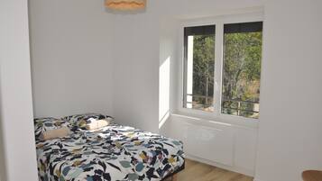 4 chambres, Wi-Fi gratuit, draps fournis