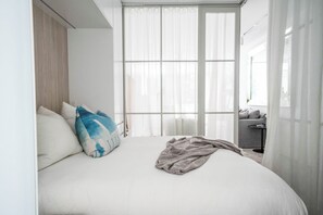 1 bedroom, desk, iron/ironing board, Internet