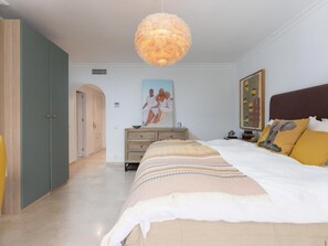 3 bedrooms - Castiglione Luxury Beachfront Duplex Penthouse (Marbella)