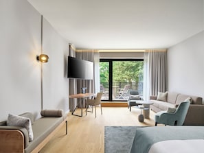 Deluxe Double Room, 1 King Bed with Sofa bed, Balcony | Premium bedding, minibar, iron/ironing board, free WiFi