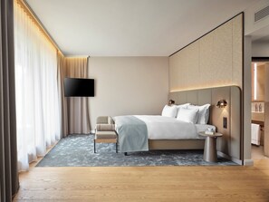 高級寢具、迷你吧、熨斗/熨衣板、免費無線上網
