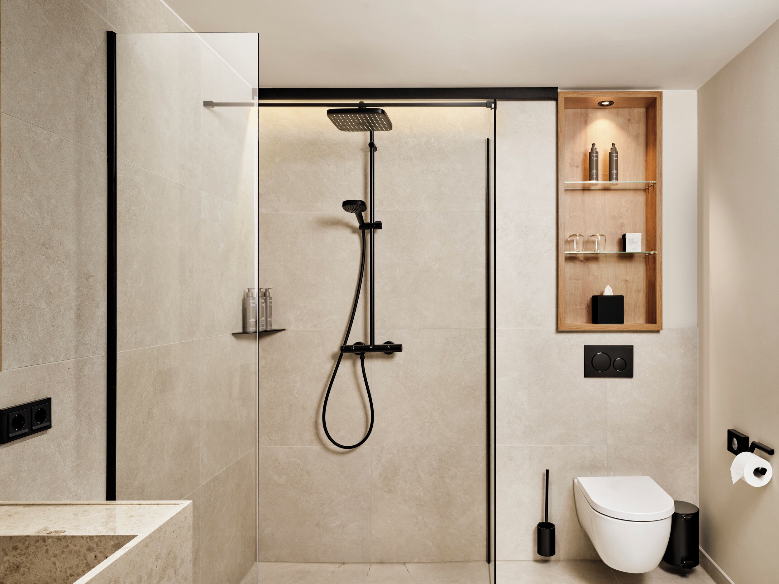 Towels, soap, shampoo, toilet paper