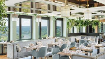 3 Restaurants; Frühstück, Mittagessen und Abendessen werden serviert