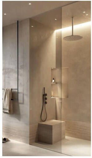 Quarto casal luxo, sacada | Banheiro | Toalhas de banho, sabonete, shampoo, papel higiênico