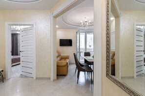 Hallway - Modern apartment with spacious kitchen (Minsk)