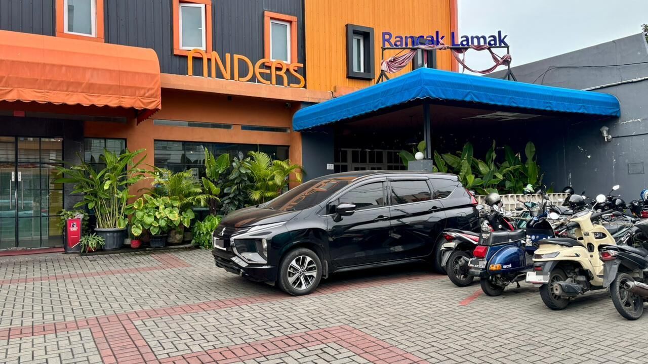 Free self parking