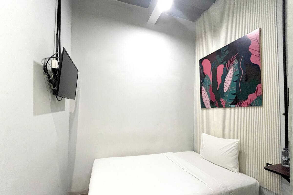 Standard Single Room | Desk, free WiFi