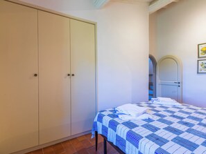 2 bedrooms, internet