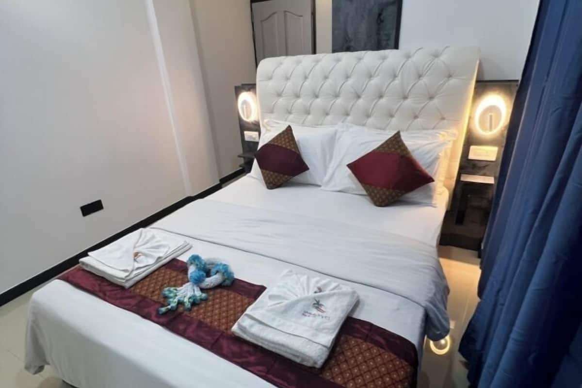 Deluxe Apartment, Balcony, City View | Iron/ironing board, free WiFi