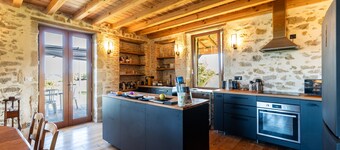 Villa 'Le Basque' in Bazas with Shared Pool, Private Terrace and Wi-Fi