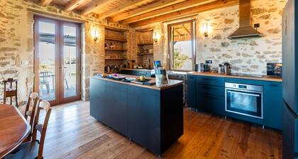 Villa 'Le Basque' in Bazas with Shared Pool, Private Terrace and Wi-Fi