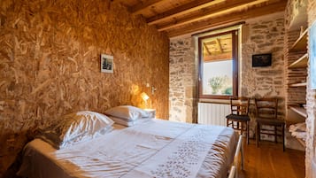 4 bedrooms, WiFi, bed sheets