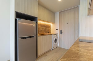 Apartment, Balcony | Private kitchen