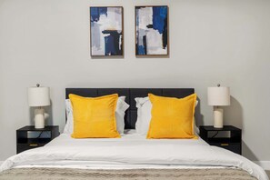 3 bedrooms, desk, iron/ironing board, WiFi