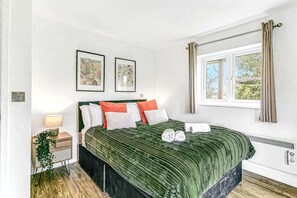 2 chambres, fer et planche à repasser, Wi-Fi, literie fournie