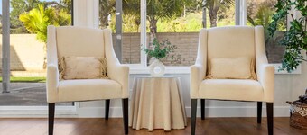 @ Marbella Lane - Cozy Gem Near Nature Trails
