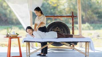 Massage dans la chambre