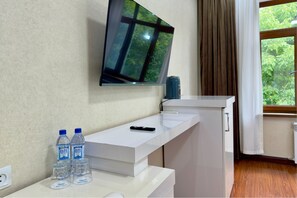 Standard Double or Twin Room, Garden View | Desk, laptop workspace, free WiFi