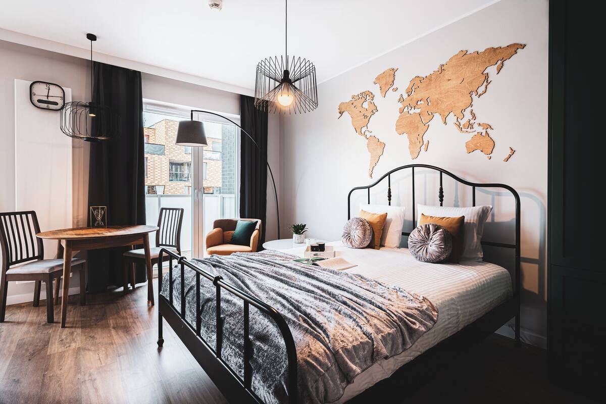 Classic Studio, Balcony, City View | Soundproofing, iron/ironing board, free WiFi, wheelchair access