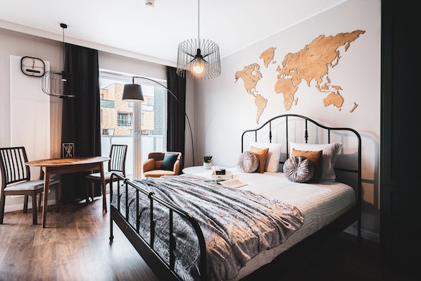 Studio Classique, balcon, vue ville