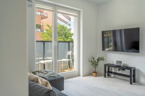 40-inch Smart TV with cable channels