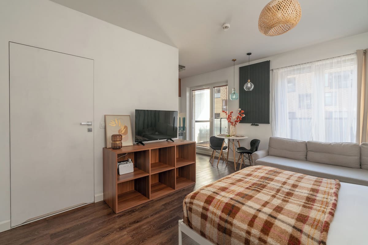 Comfort Studio | Soundproofing, iron/ironing board, cribs (surcharge), WiFi (free)