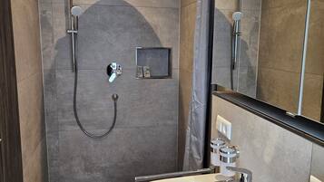 Shower, free toiletries, hair dryer, heated floors