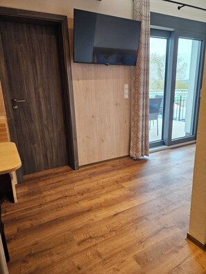 Family Room, Patio | In-room safe, blackout drapes, soundproofing, free WiFi