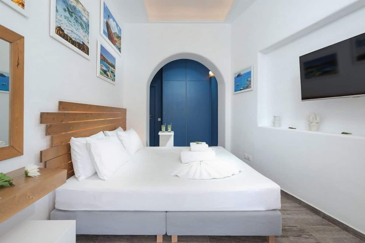 Appartement, non-fumeurs, vue baie | Coffres-forts dans les chambres, rideaux occultants, Wi-Fi gratuit
