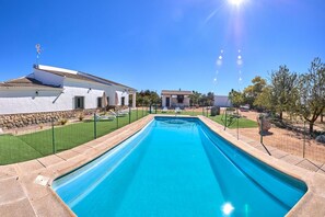 Pool - Entre Almendros Country House (El Toboso)
