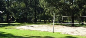 Jimmy’s Cabin in Kangaroo Valey. Kangaroos, Kookaburras, sleeps 4!