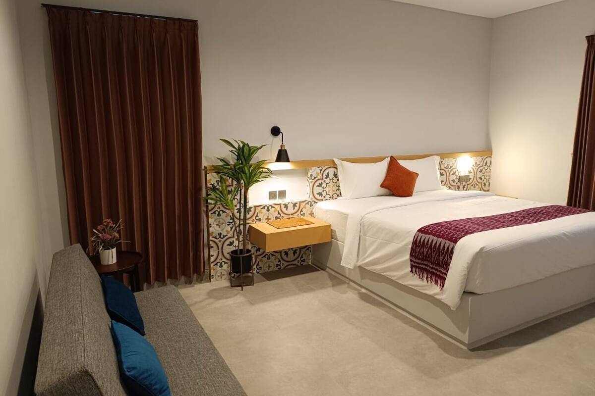 Honeymoon Suite, Beach View | Free WiFi