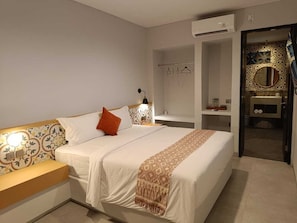 Deluxe Suite, Garden View | Free WiFi - Padinis Villa & Coffee (Batubulan)