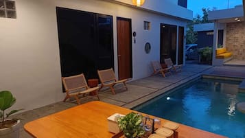 Deluxe Suite, Pool View | Terrace/patio