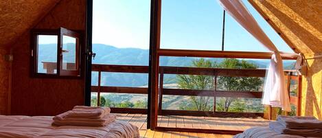 3 sovrum, internet och sängkläder