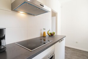 Four, plaque de cuisson, lave-vaisselle