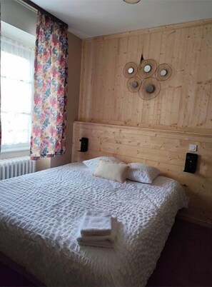 Double Room, City View | Free WiFi