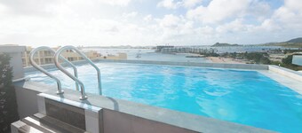 Beach Front 4 Bed Condon D2.1 with Sea View and Private Pool !!