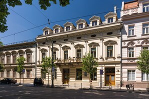 Exterior - Vanilla 7, 2bdr 2bth apartment 5min from Krakow's Main Square (Kraków)