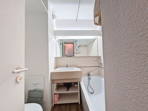 مجففات شعر، مناشف