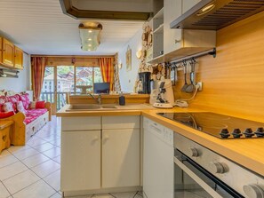 Fridge, microwave, dishwasher