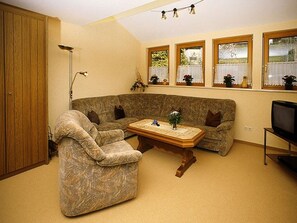 Télévision, chaîne hi-fi