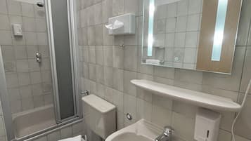 Double Room, 1 Katil Kelamin (Double) | Bilik Mandi | Kelengkapan dandanan diri percuma, pengering rambut, tuala disediakan