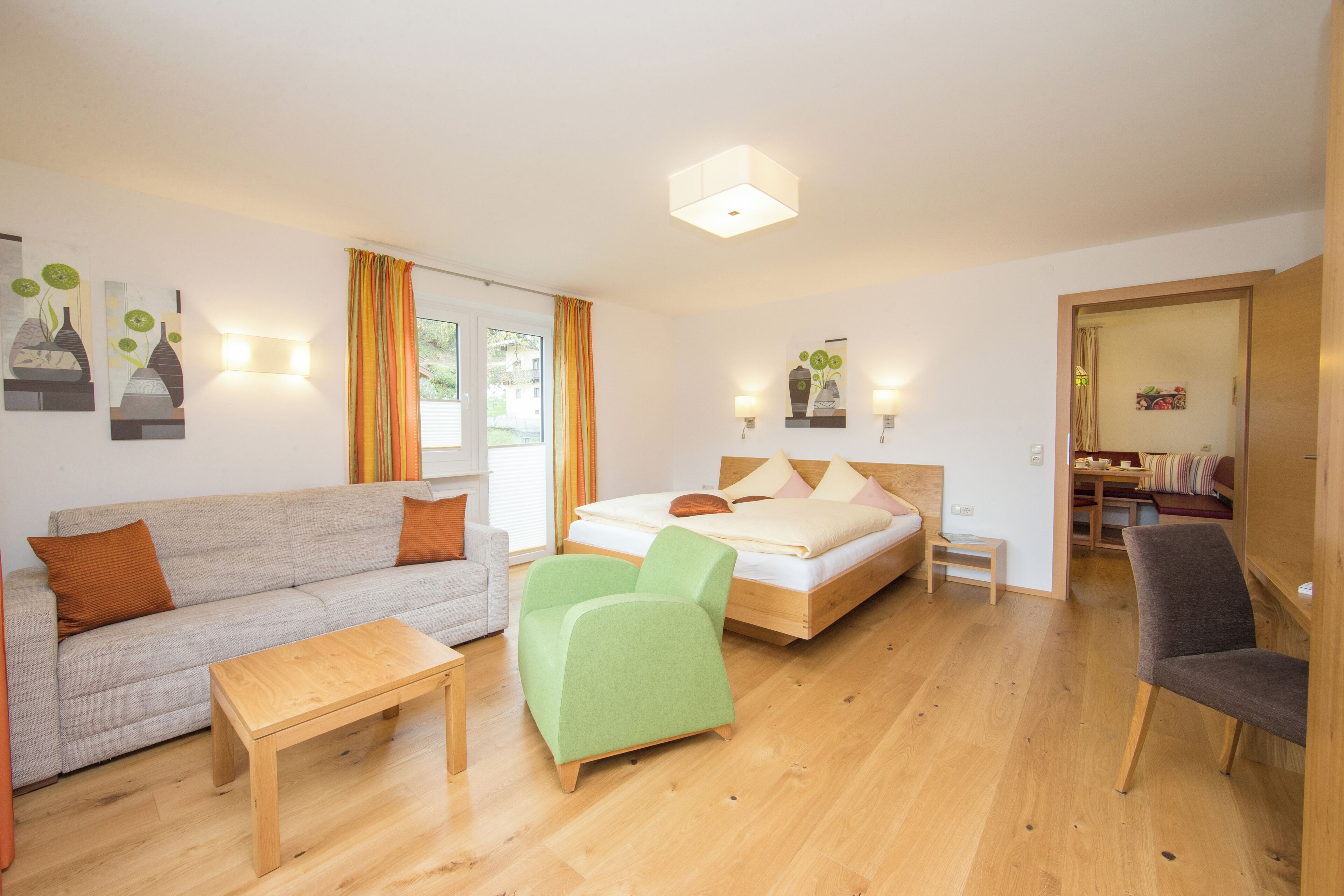 Caja de seguridad en la habitación, wifi gratis y ropa de cama 