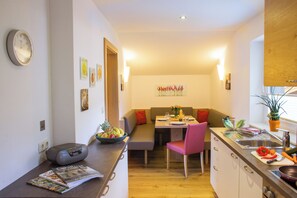 Schmittenblick mit 2 Schlafzimmern, Seeblick und Balkon | In-room dining