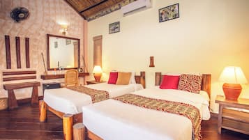 Laptop workspace, free WiFi