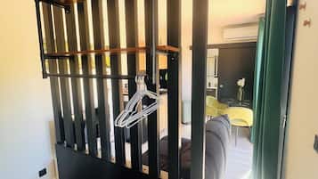 1 habitación, wifi y ropa de cama