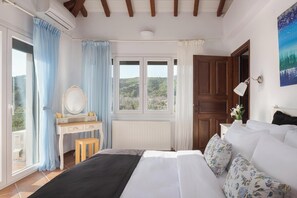 3 bedrooms, iron/ironing board, travel crib, free WiFi