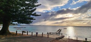 Beach - Perfect holiday cottage Along the Serene Blackwood River and nature walk. (Augusta)