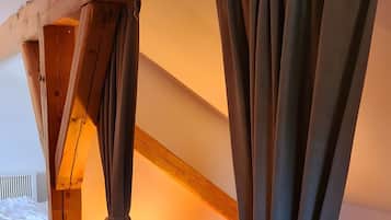 2 habitaciones, tabla de planchar con plancha y wifi